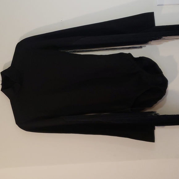 Andrea Ledbetter Black body suit with Dramatic fringed sleeves - Picture 3 of 5